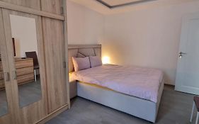 1 Room Apartment Plopeni